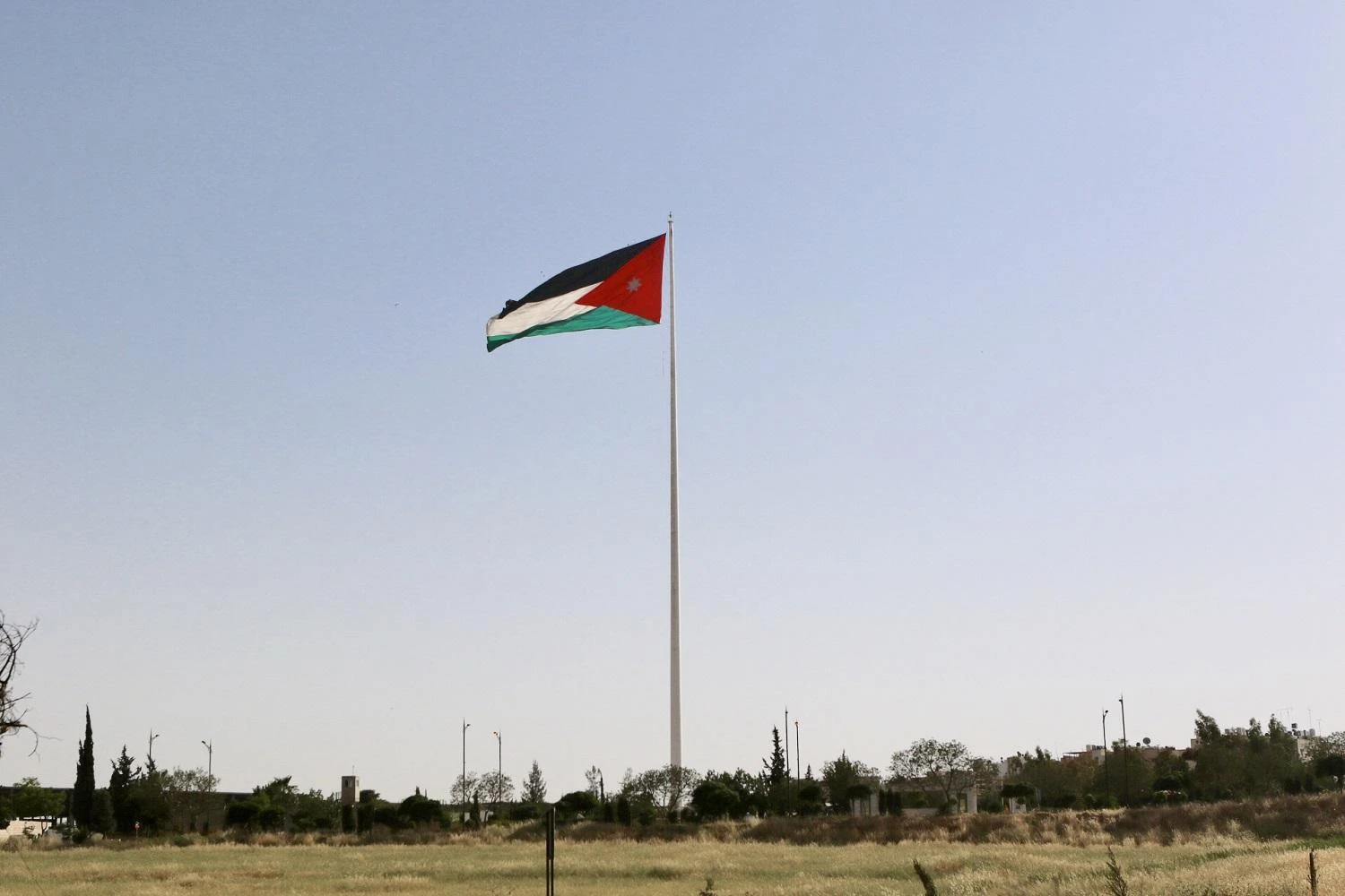 جبهة وطنية موحدة في الاردن ترفض الاعتداء على كنيسة الكرك وتؤكد ان الوحدة خط احمر